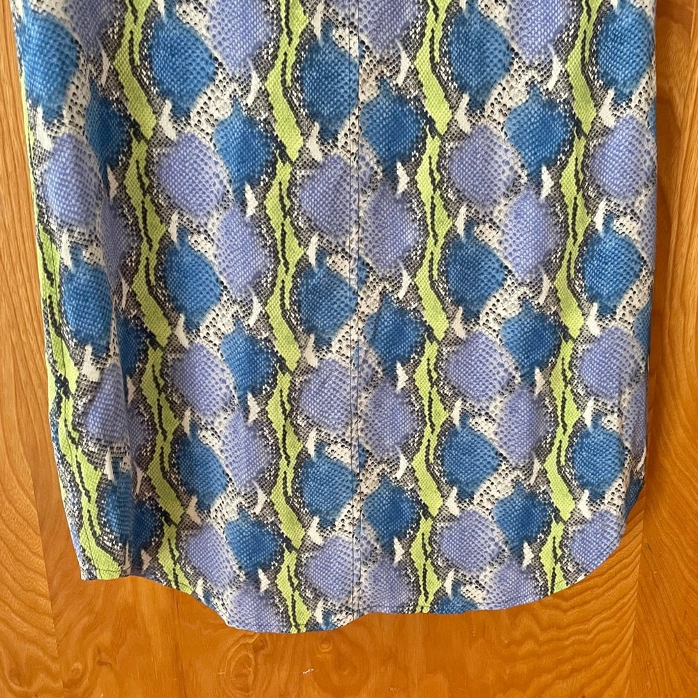 Equipment Femme silk snake print shirt dress, size medium - Picture 8 of 10